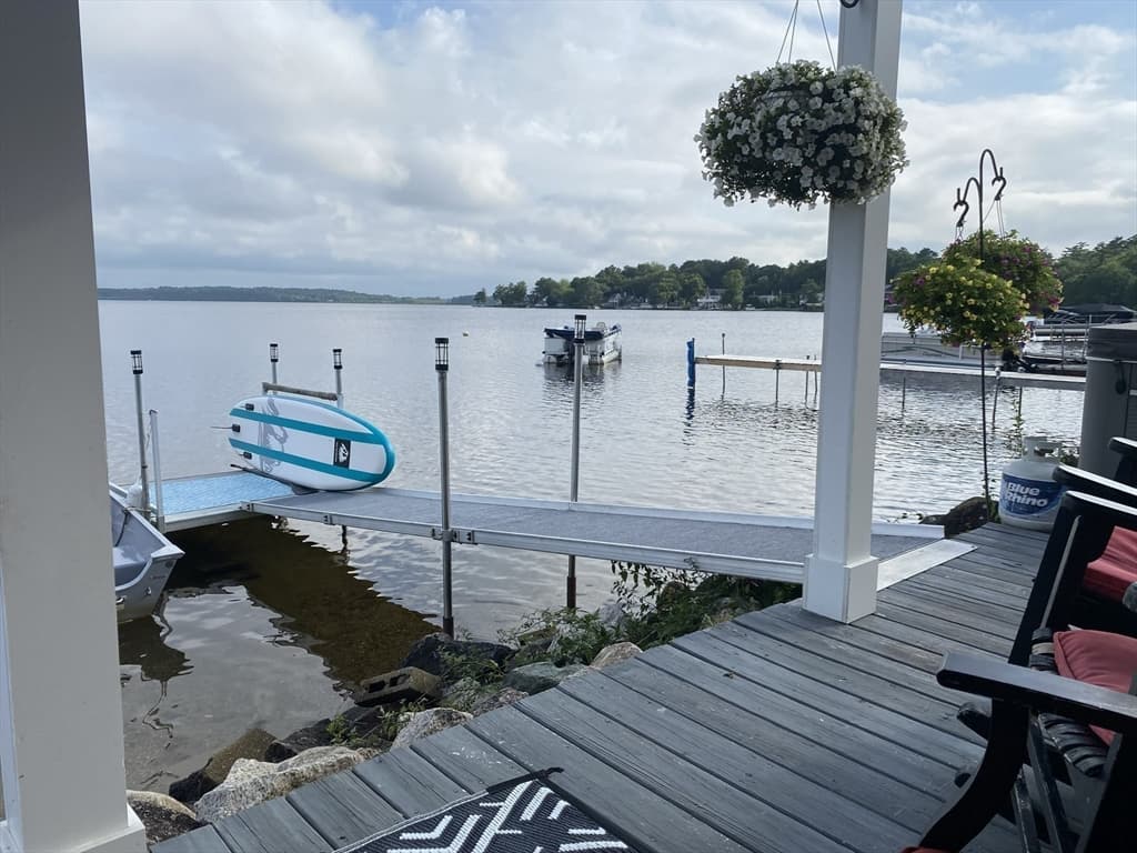 Single Family Residence at 145 Staples Shore Rd, Lakeville MA 02347, Lakeville, photo 9 of 33