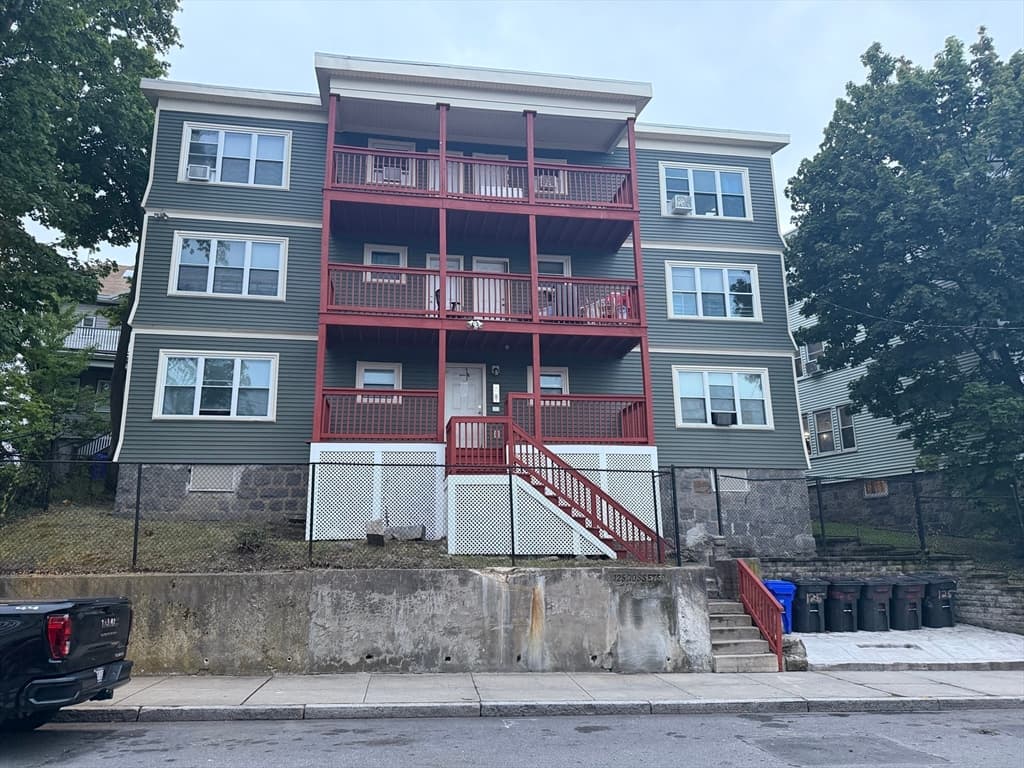125 Rosseter St, Boston MA 02121
