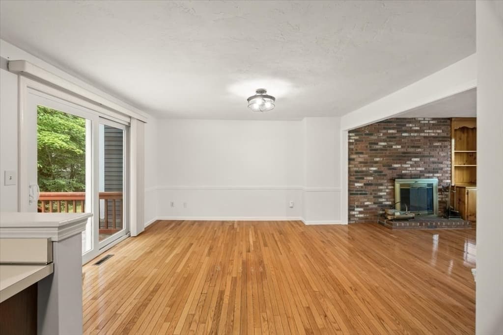 28 Camelot Ct # 28, Stoughton MA 02072 photo 18