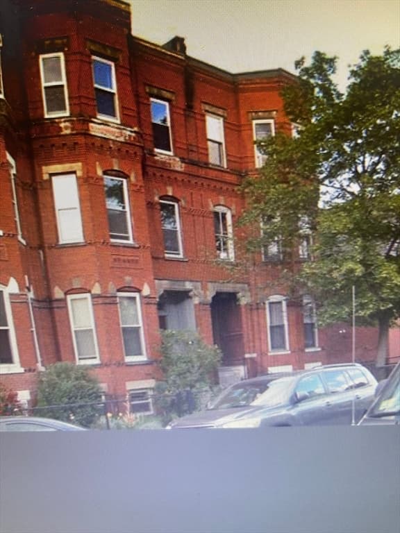 30 Alaska St, Boston MA 02119