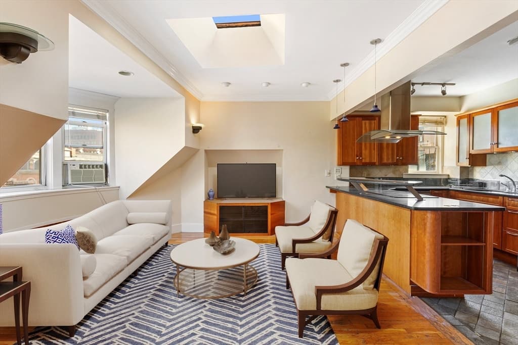 41 Worcester Sq PH, Boston MA 02118