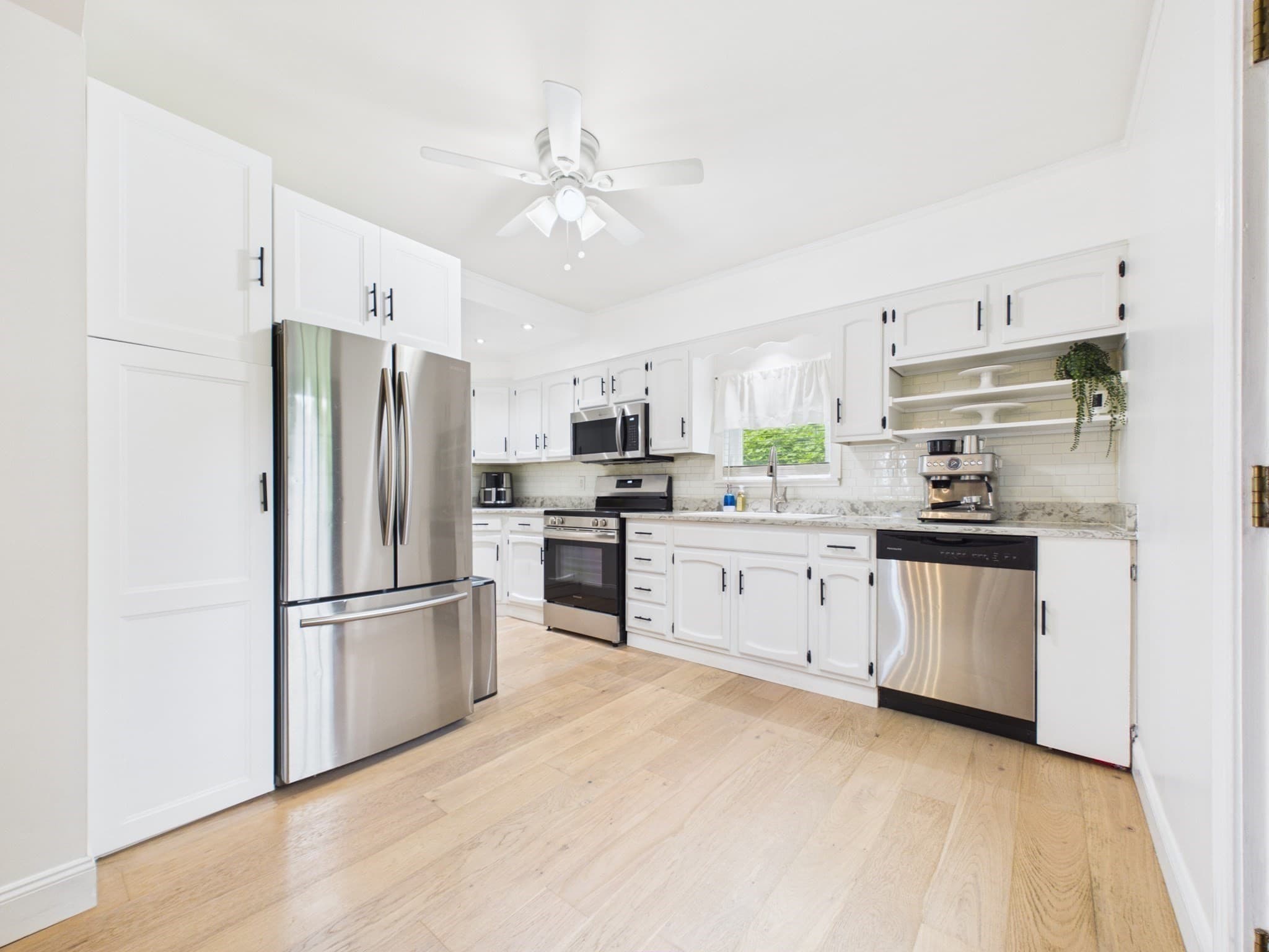 Single Family Residence at 36 Bellevue Ave, North Smithfield RI 02896, North Smithfield, photo 15 of 42