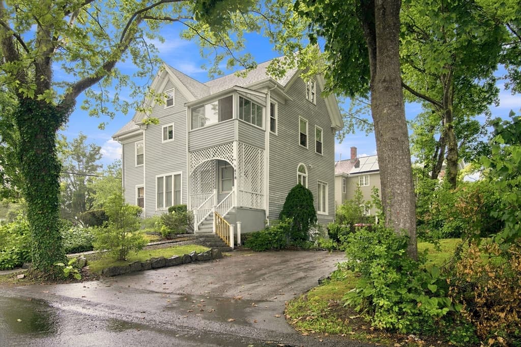 418 Ash St, Brockton MA 02301 photo 2