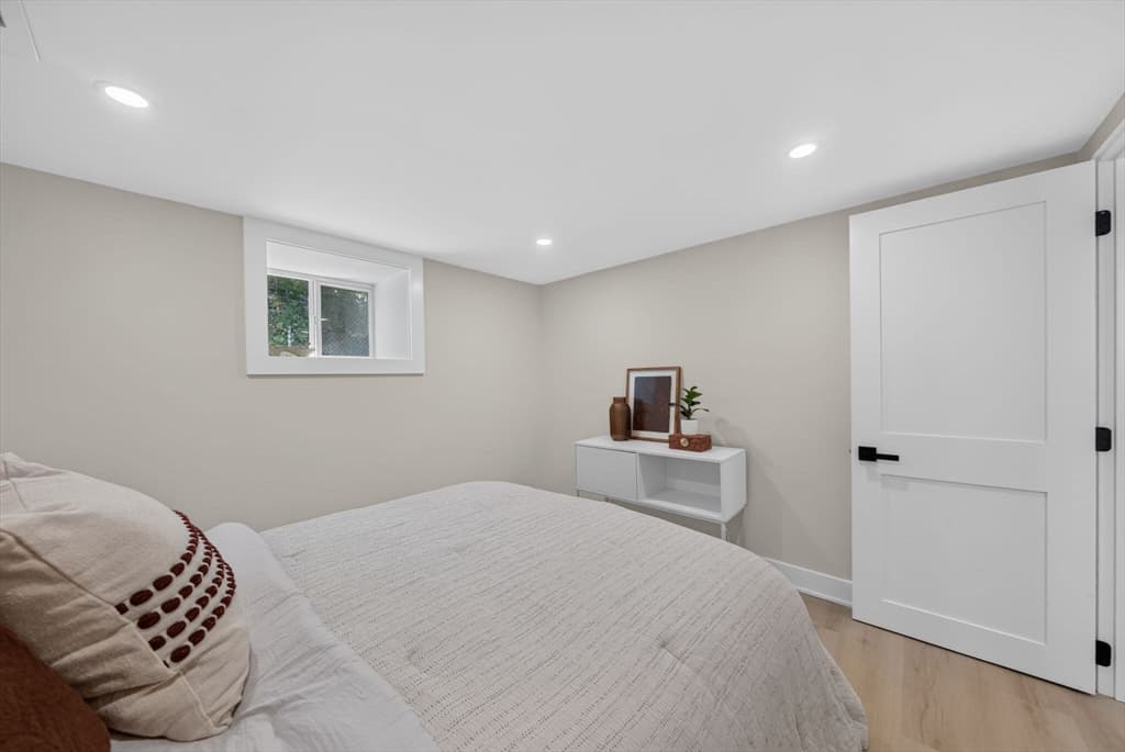 20 Washington Pl, Malden MA 02148 photo 17