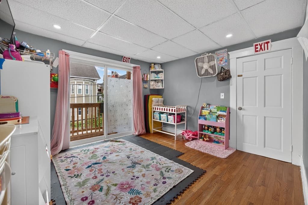 106-108 Grand St, Lowell MA 01851 photo 17