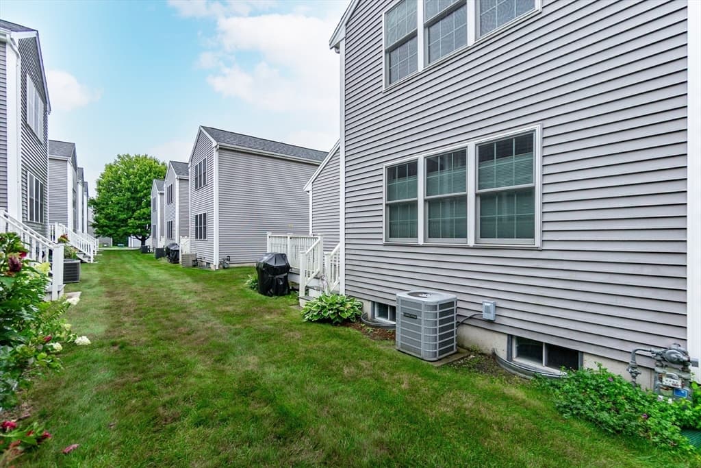 304 Village Ln # 304, Bellingham MA 02019 photo 27