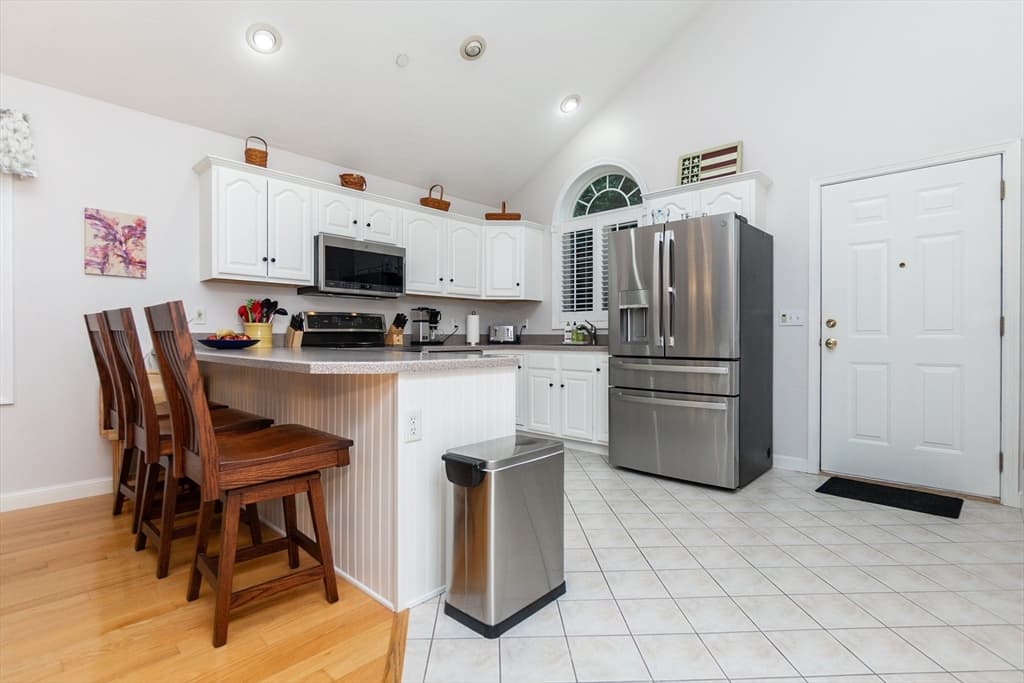 304 Village Ln # 304, Bellingham MA 02019 photo 5