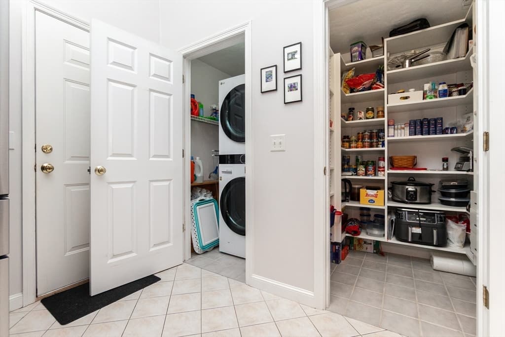 304 Village Ln # 304, Bellingham MA 02019 photo 9