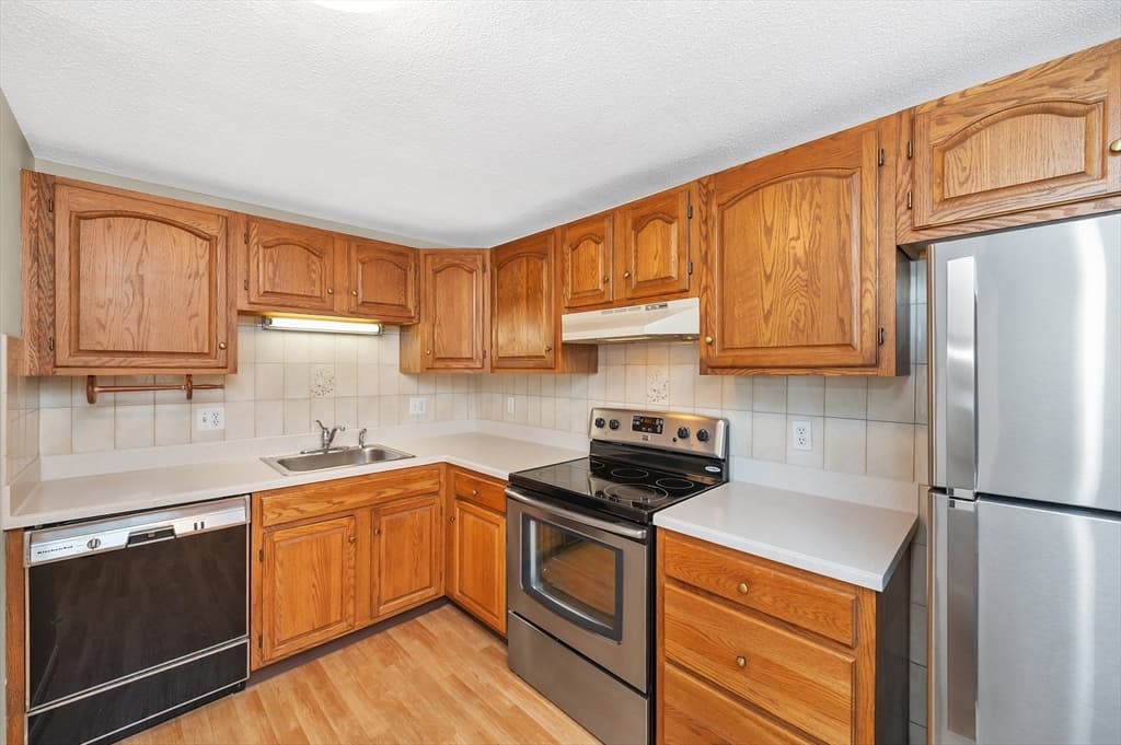 28 Ninth St # 304, Medford MA 02155 photo 3