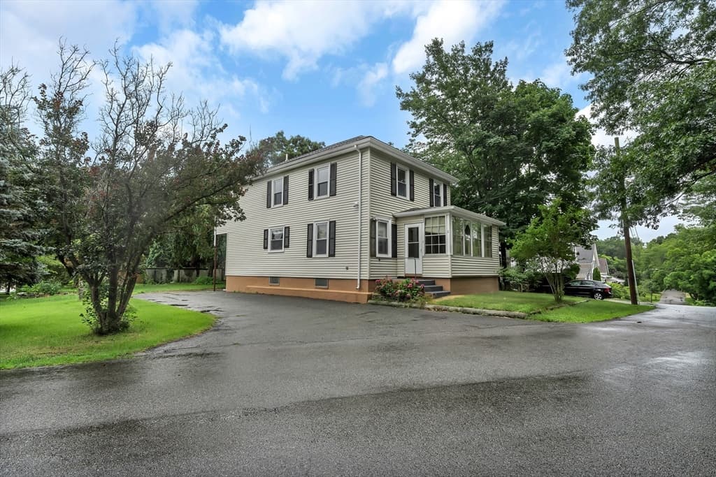 2 Clarendon St, Taunton MA 02780 photo 2