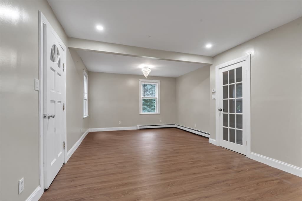 2 Clarendon St, Taunton MA 02780 photo 18