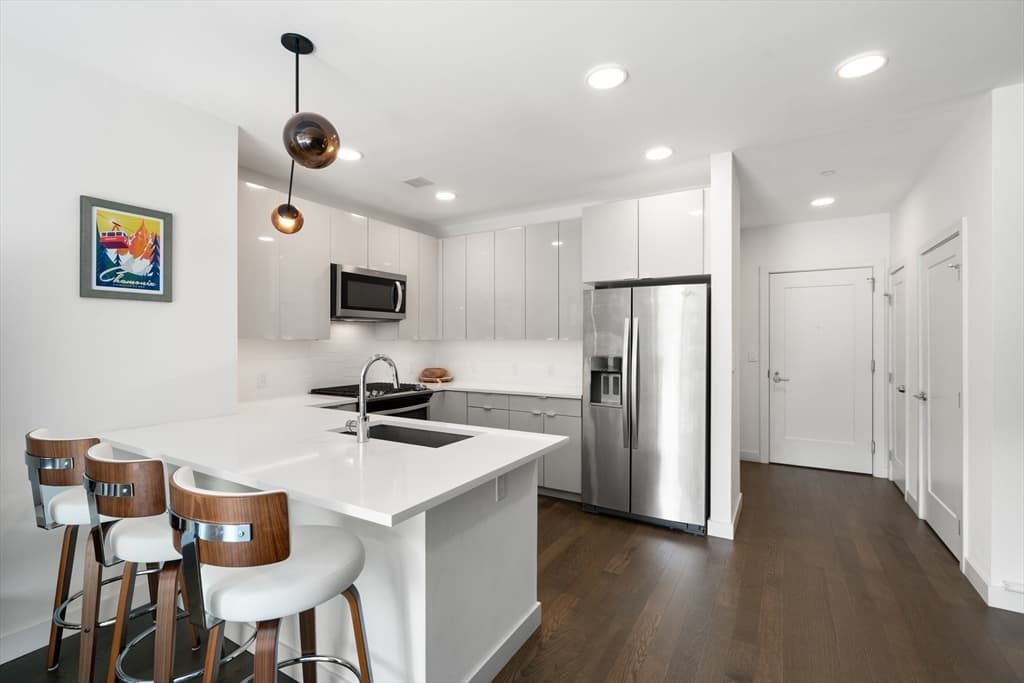 65 Lewis St # 216, Boston MA 02128 photo 6