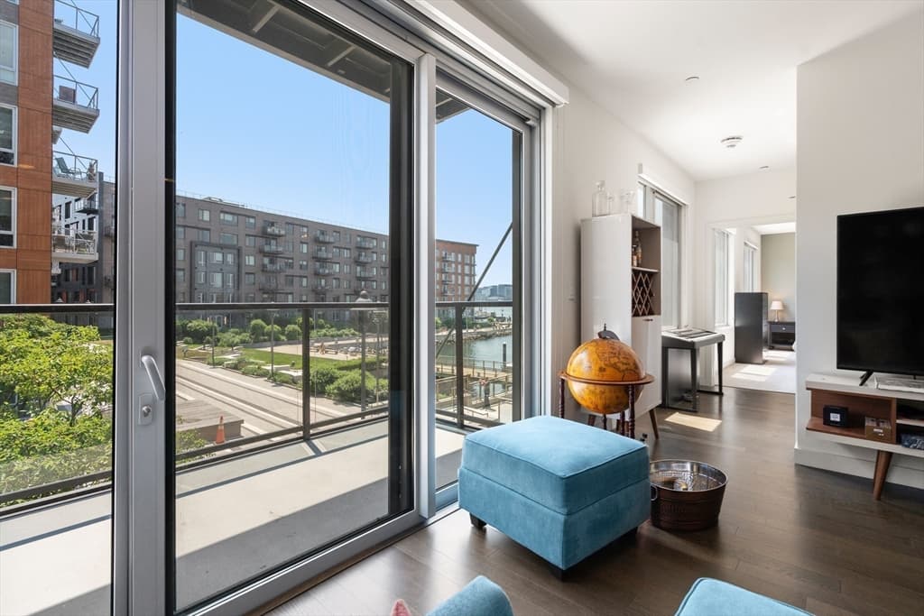 65 Lewis St # 216, Boston MA 02128 photo 8