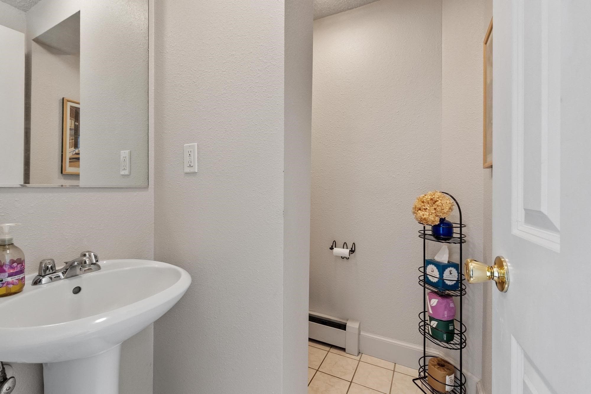 Condominium at 5 Walnut # 5A, Devens MA 01434, photo 7 of 41