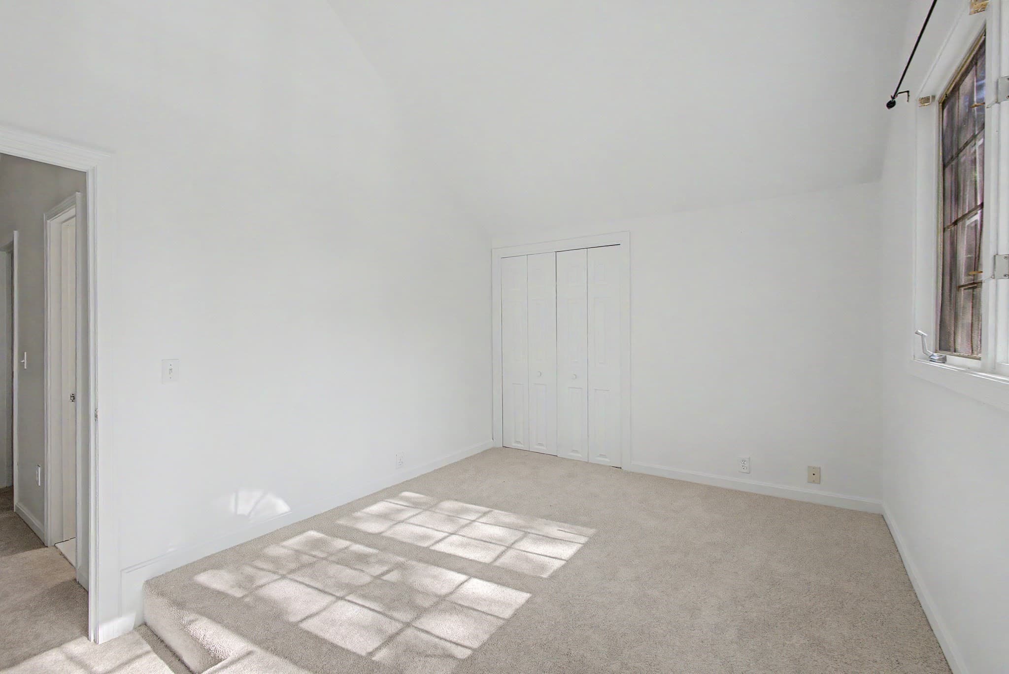 Condominium at 6 Lilac Ct # 6, Hopkinton MA 01748, Hopkinton, photo 15 of 31