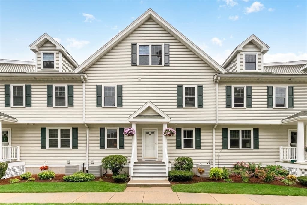 10 Pomeworth Street # K, Stoneham MA 02180