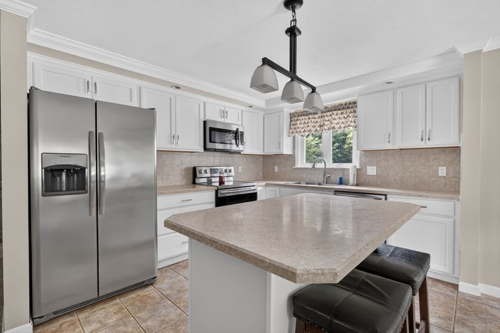 360 Myricks St, Taunton MA 02718 photo 23