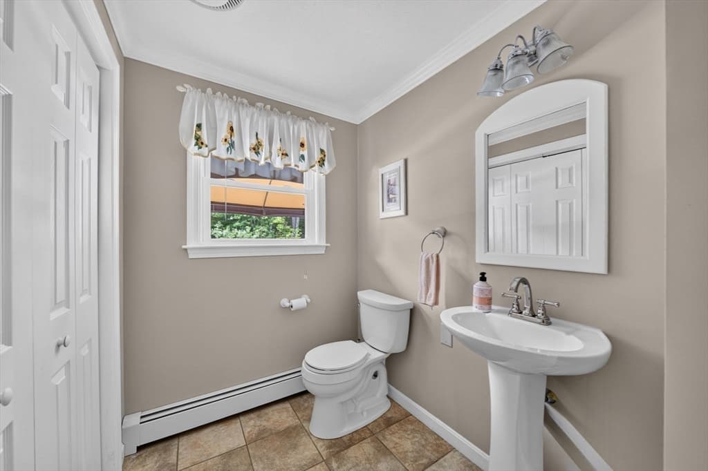 360 Myricks St, Taunton MA 02718 photo 17