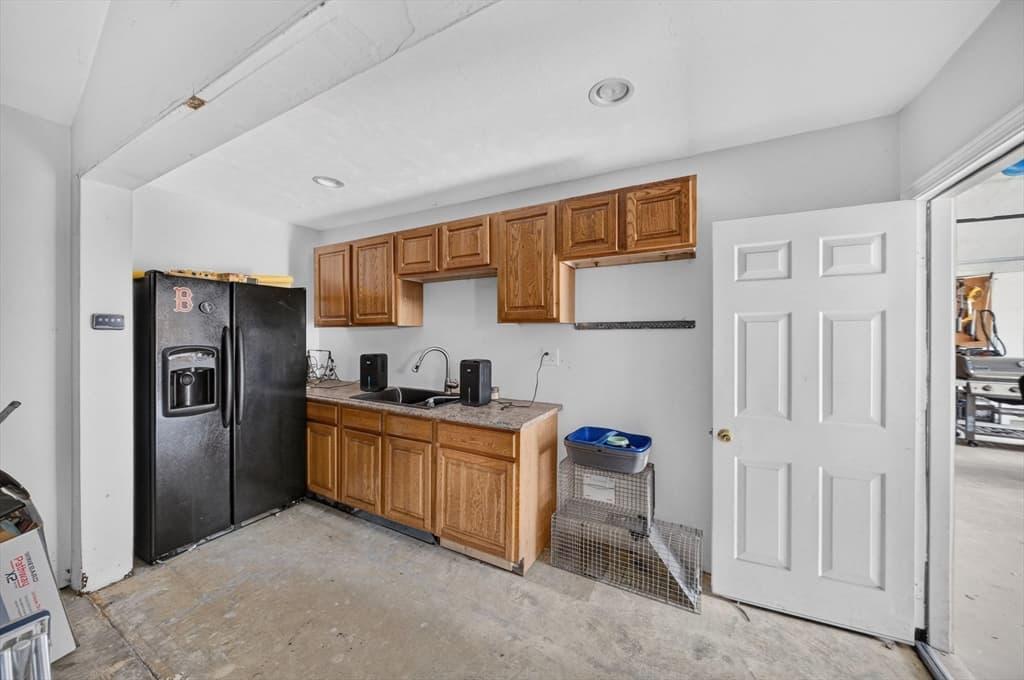 360 Myricks St, Taunton MA 02718 photo 7
