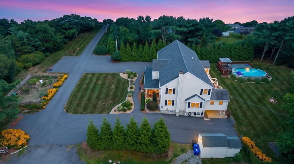 360 Myricks St, Taunton MA 02718