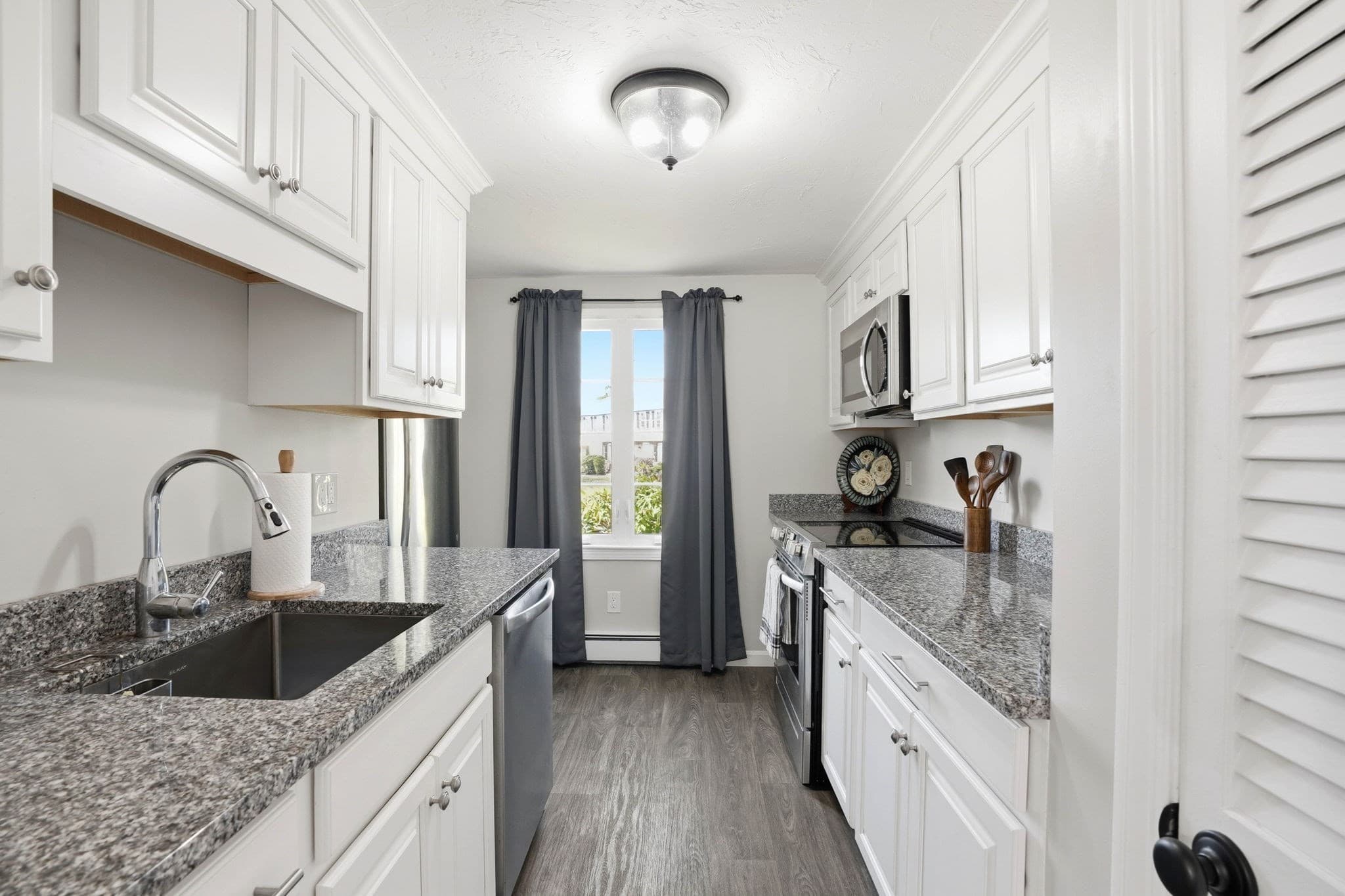Condominium at 848 Plain St # 32, Marshfield MA 02050, Marshfield, photo 8 of 40
