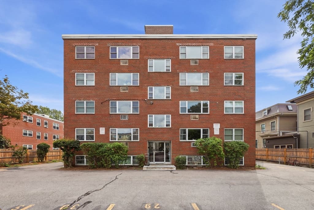 269 Harvard St # 14, Cambridge MA 02139 photo 24