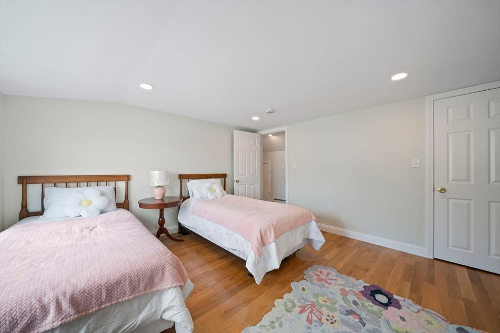 19 Brinsley Street, Quincy MA 02169 photo 32