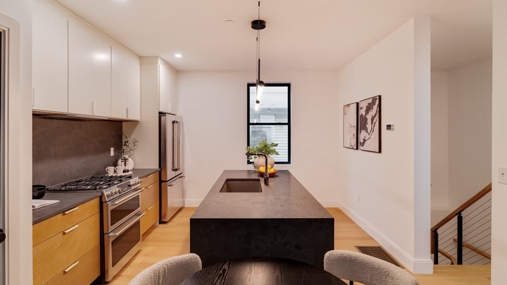 182 Tremont St # 2, Somerville MA 02143 photo 7