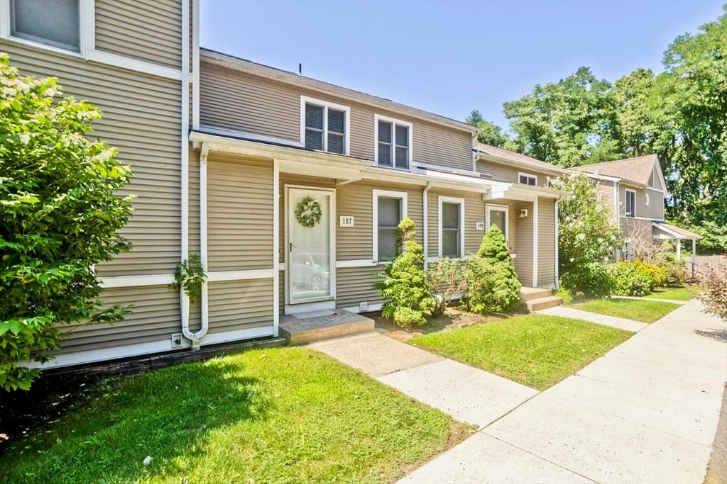 61 Abbey Memorial Dr # 187, Chicopee MA 01020 photo 3