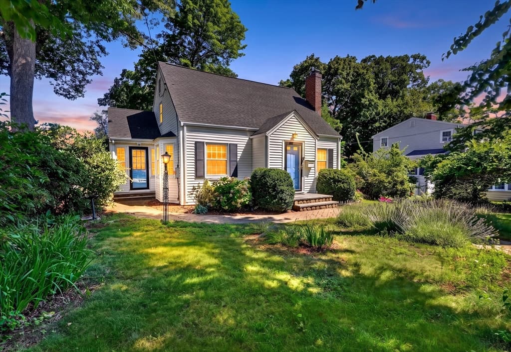 4 Sherman Road, Stoneham MA 02180 photo 2