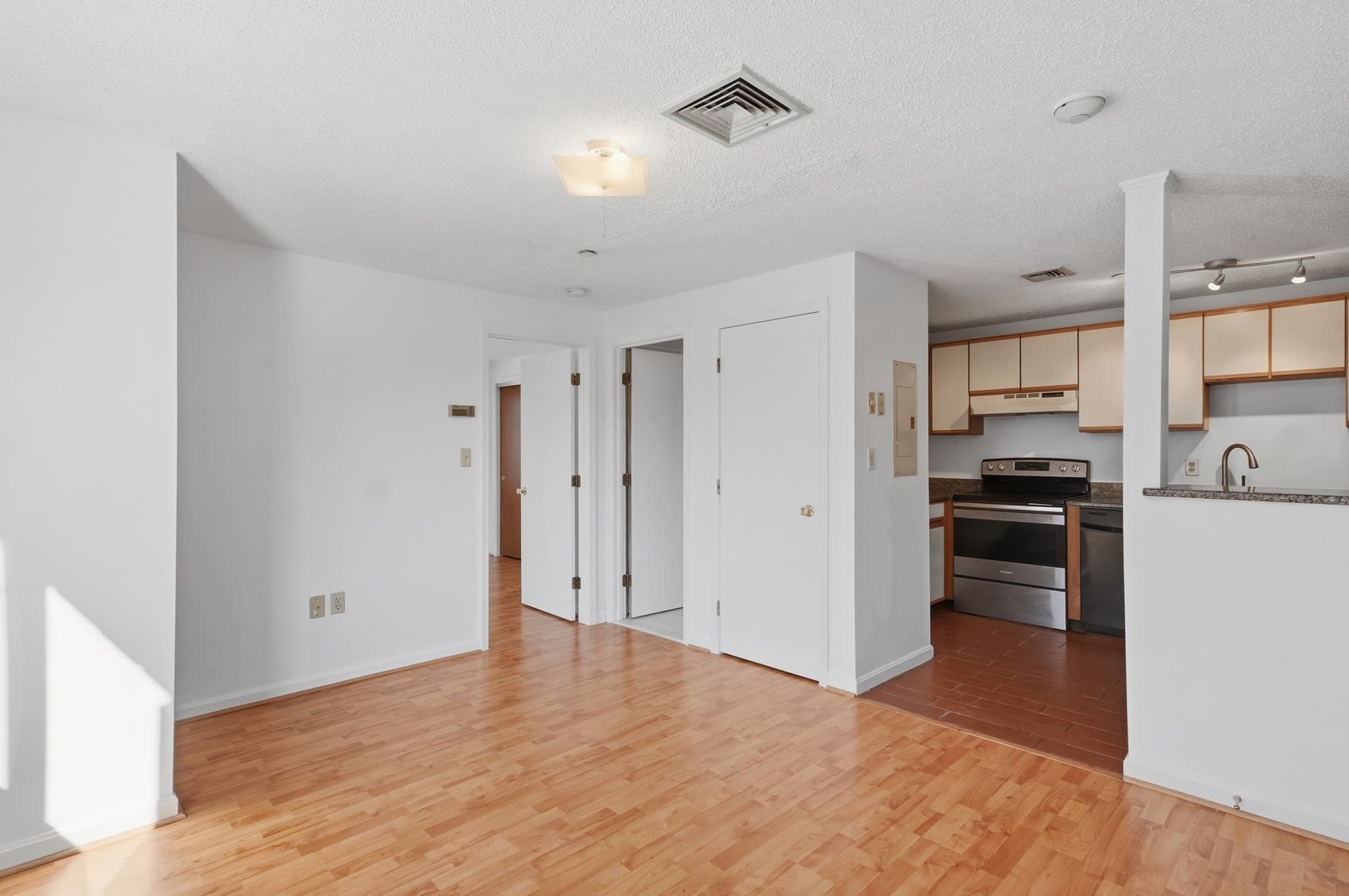 Condominium at 35 Prospect St # 309, Woburn MA 01801, Woburn, photo 6 of 28