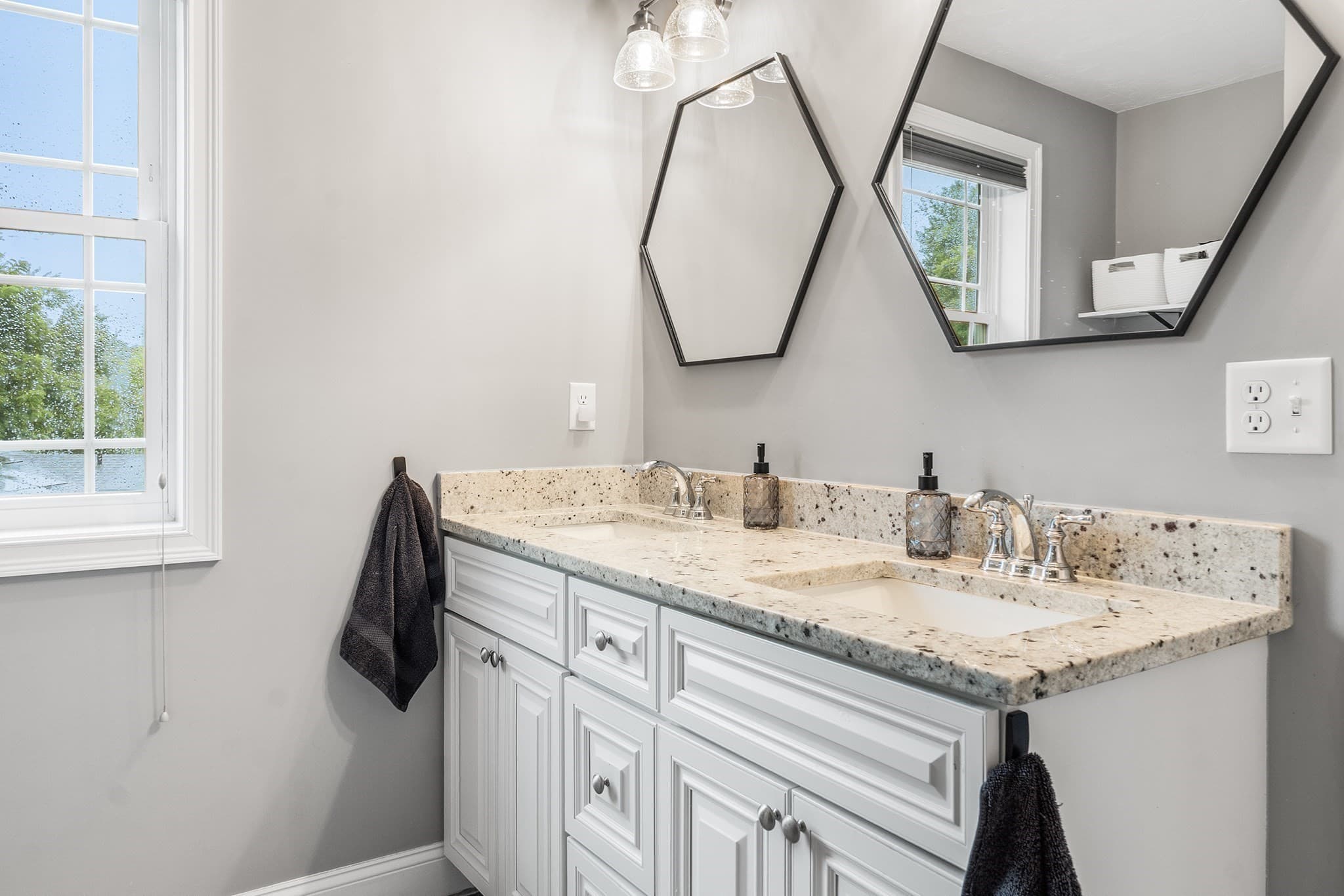Condominium at 10 Stone St # 1, Auburn MA 01527, Auburn, photo 12 of 28