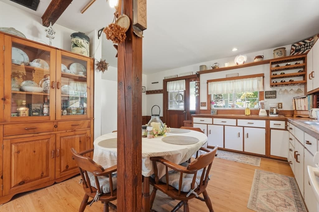 61 Houlton Street, Swansea MA 02777 photo 9