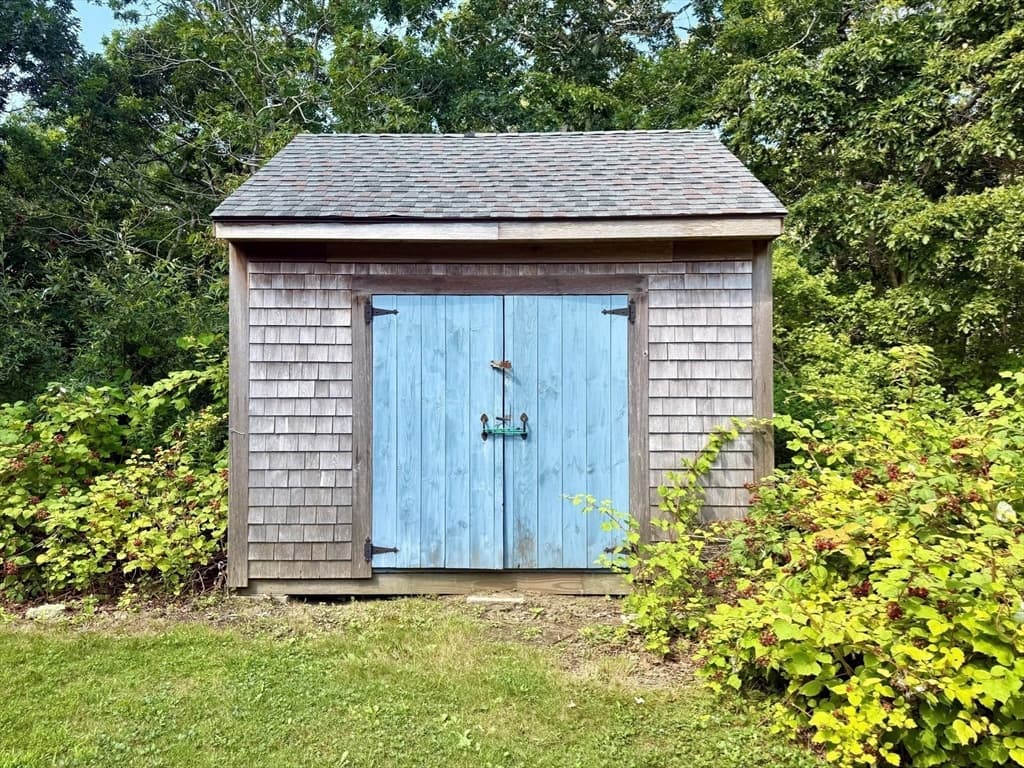 8 Pip'n Circle, Edgartown MA 02539 photo 15