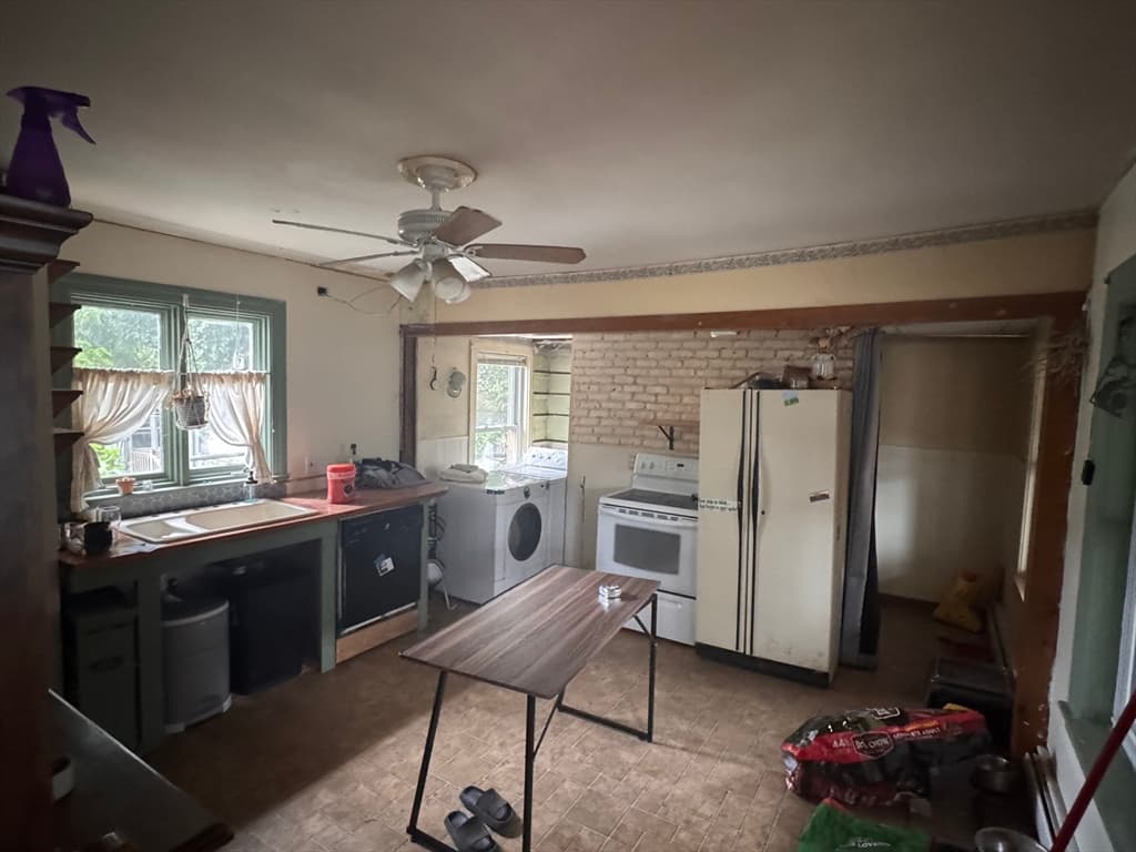 16 Water St, Southbridge MA 01550 photo 7
