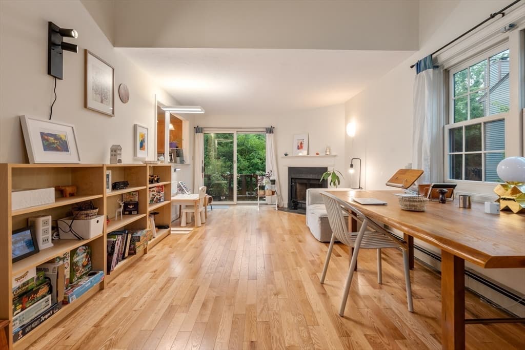 Condominium at 6 Deerfield Court # 6, Grafton MA 01519, Grafton, photo 10 of 30