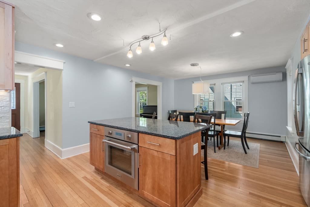 128 Pleasant St, Milton MA 02186 photo 16