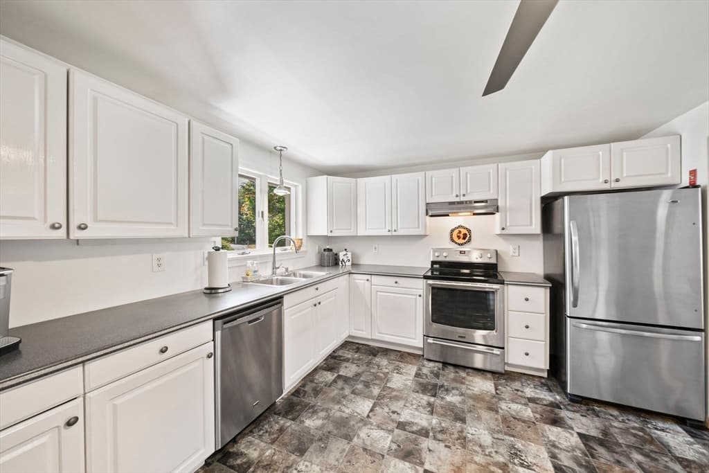 21 Colony Ave, Bourne MA 02532 photo 13
