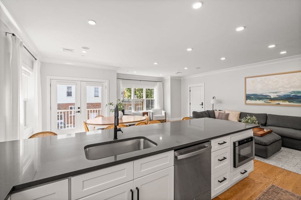 225-227 Havre Street # 1, Boston MA 02128 photo 4