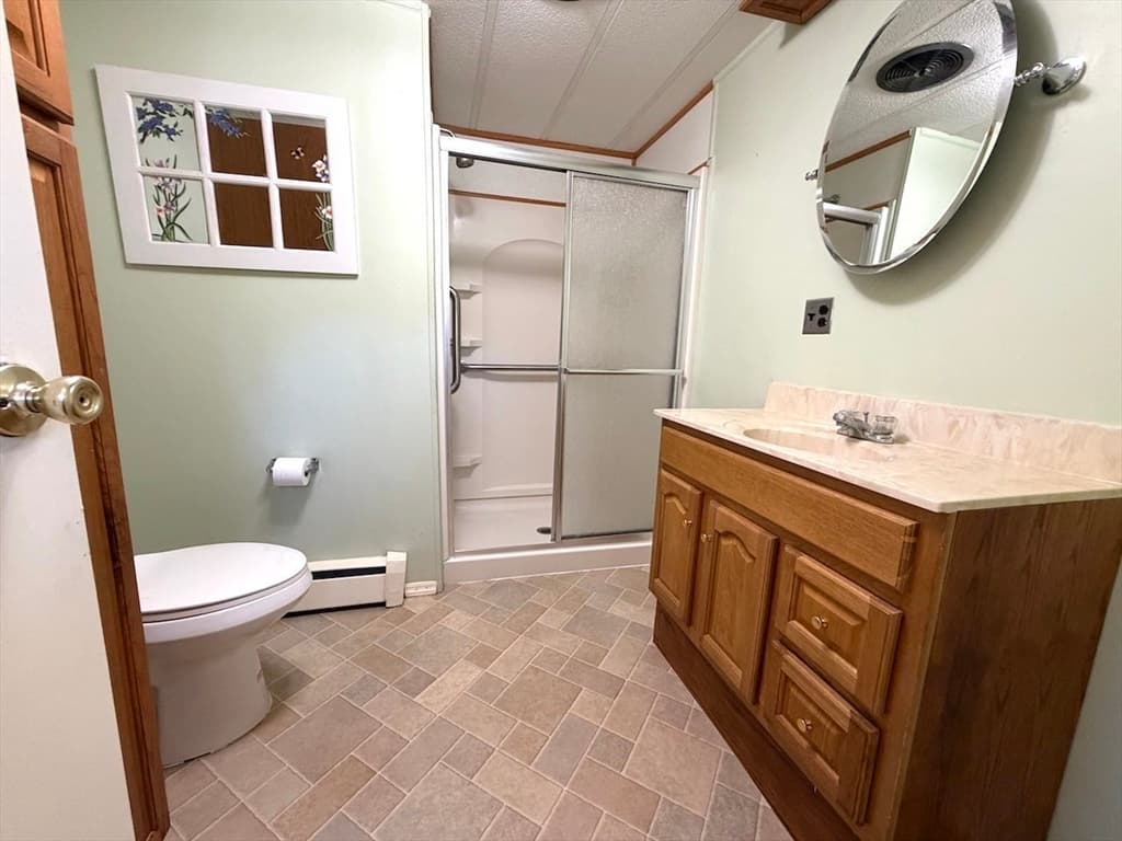 8 First Avenue, Westfield MA 01085 photo 17