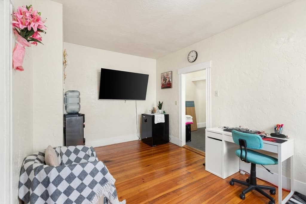 19 Fernwood Ave, Revere MA 02151 photo 13