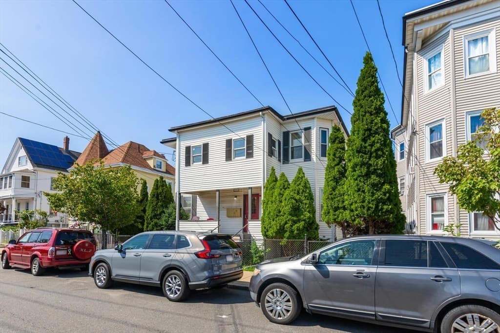 19 Fernwood Ave, Revere MA 02151