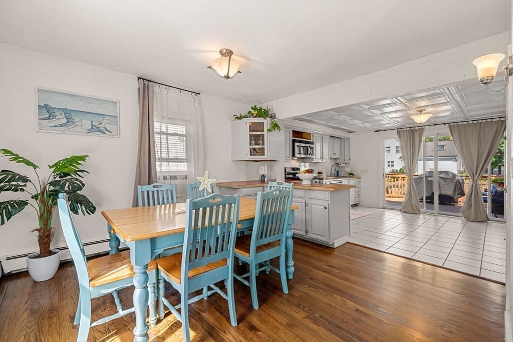 21 Burroughs St, Danvers MA 01923 photo 6