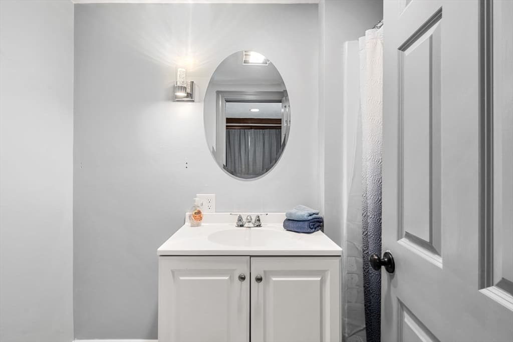 21 Burroughs St, Danvers MA 01923 photo 16