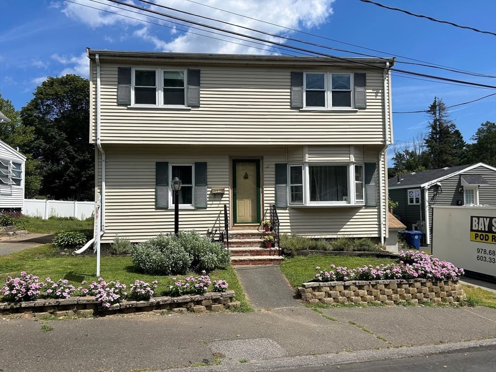 21 Burroughs St, Danvers MA 01923
