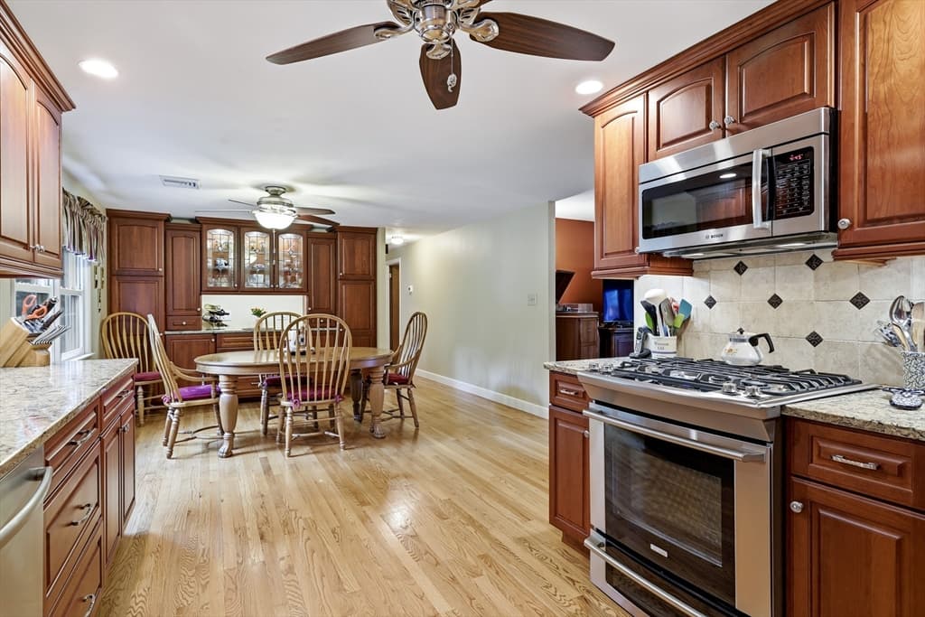 8 Linwood Dr, Wilbraham MA 01095 photo 22
