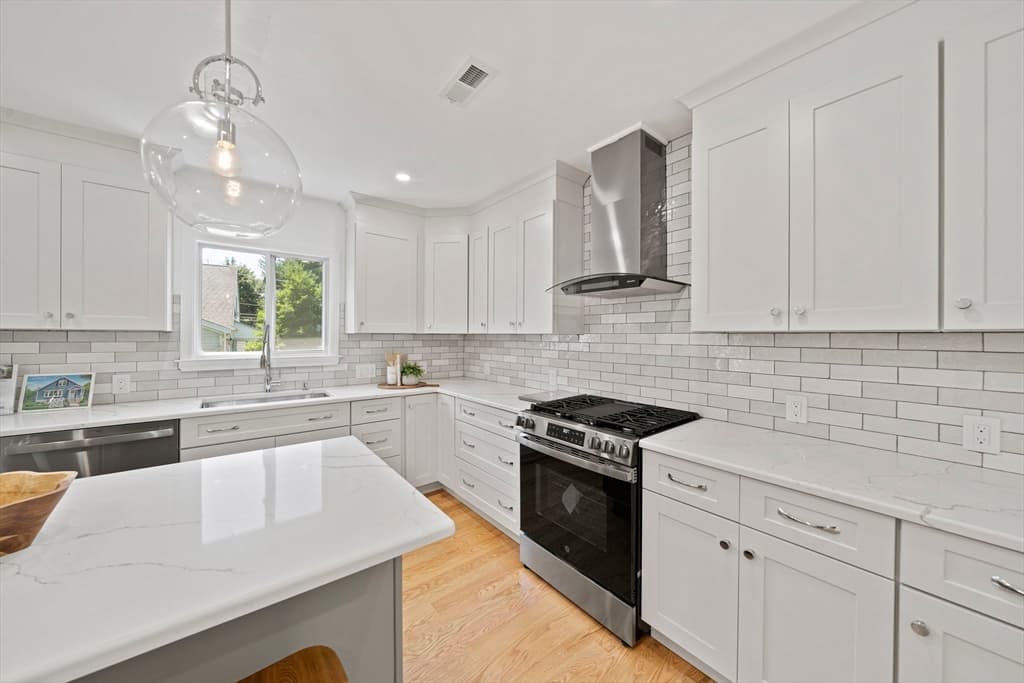100 Keith St, Boston MA 02132 photo 5