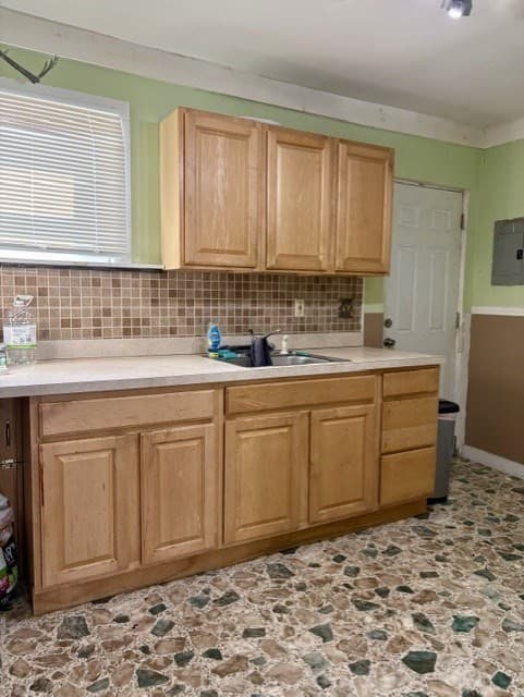 3 Family - 3 Units Up/Down at 818 Nantasket Ave, Hull MA 02045, photo 27 of 32