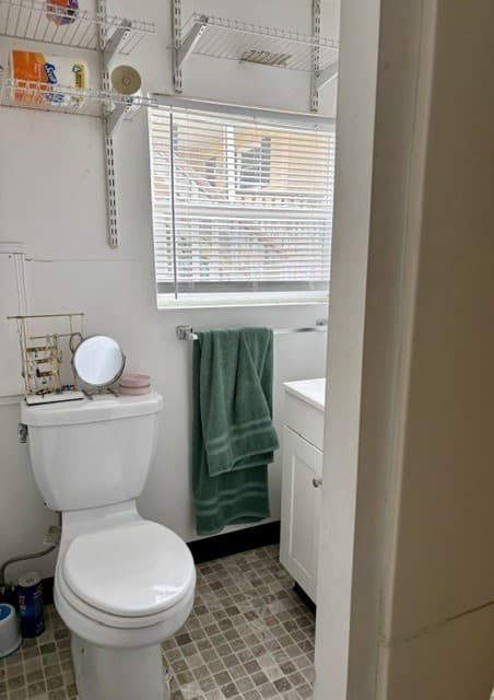 3 Family - 3 Units Up/Down at 818 Nantasket Ave, Hull MA 02045, photo 24 of 32