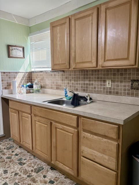 3 Family - 3 Units Up/Down at 818 Nantasket Ave, Hull MA 02045, photo 30 of 32
